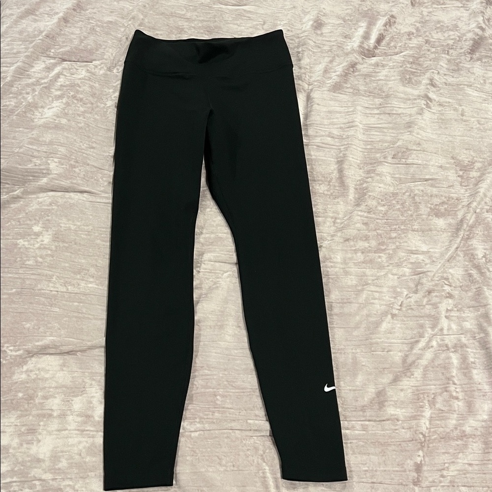 Nike Women’s Black Leggings